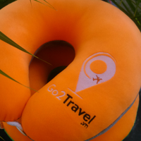 Gối chữ U nhập khẩu màu cam phối xám GO 2 TRAVEL 